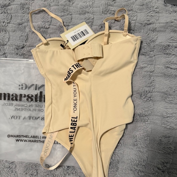 Mars the label- THE SCULPT BODYSUIT IN STONE - Picture 2 of 3